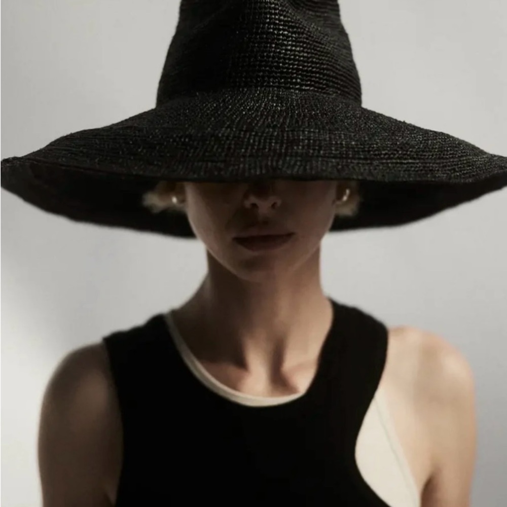 Janessa Leone Waverly Black Wide-Brim Hat used excellent shape .